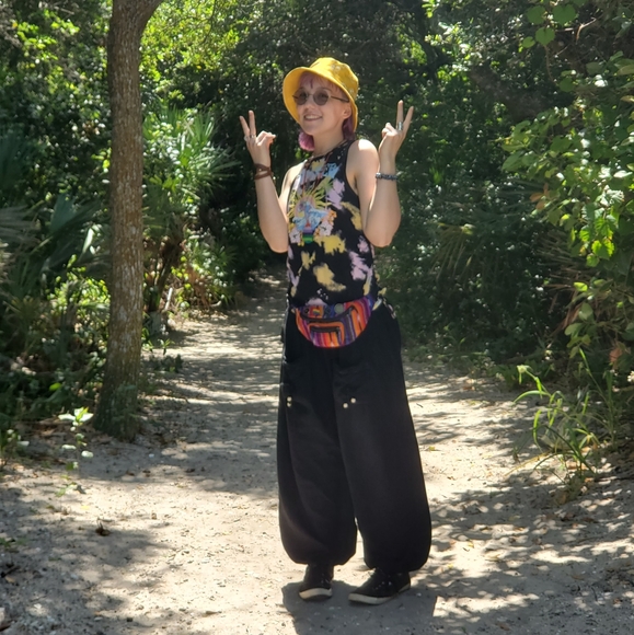 Meet your Posher, Sie - Picture 2 of 6